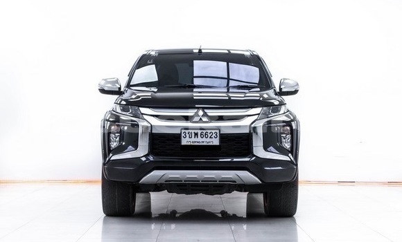ซื้อ รถมือสอง Mitsubishi Triton สีดำ รถยนต์ ใน %{เมือง} ใน กรุงเทพมหานคร ซื้อ รถมือสอง Mitsubishi Triton สีดำ รถยนต์ ใน %{เมือง} ใน กรุงเทพมหานคร