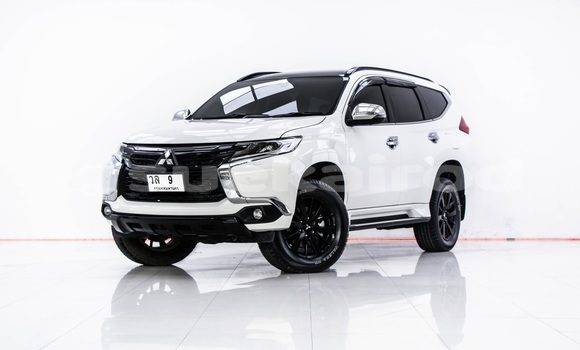 Buy Used Mitsubishi Pajero Sport White Car in Bangkok in Bangkok Buy Used Mitsubishi Pajero Sport White Car in Bangkok in Bangkok