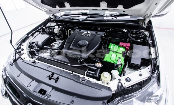 Buy Used Mitsubishi Pajero Sport White Car in Bangkok in Bangkok Buy Used Mitsubishi Pajero Sport White Car in Bangkok in Bangkok