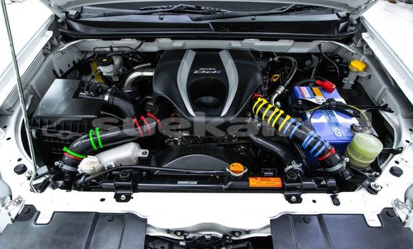 Buy Used Isuzu D-Max White Car in Bangkok in Bangkok Buy Used Isuzu D-Max White Car in Bangkok in Bangkok