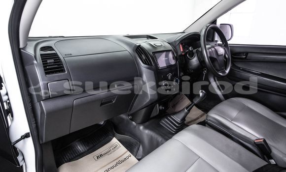Buy Used Isuzu D-Max White Car in Bangkok in Bangkok Buy Used Isuzu D-Max White Car in Bangkok in Bangkok