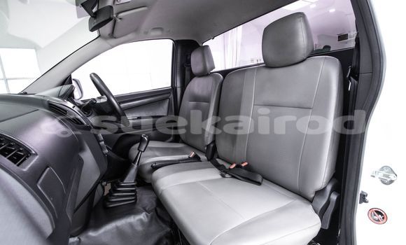 Buy Used Isuzu D-Max White Car in Bangkok in Bangkok Buy Used Isuzu D-Max White Car in Bangkok in Bangkok