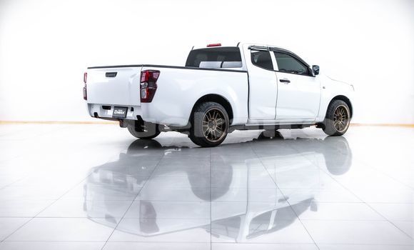 Buy Used Isuzu D-Max White Car in Bangkok in Bangkok Buy Used Isuzu D-Max White Car in Bangkok in Bangkok