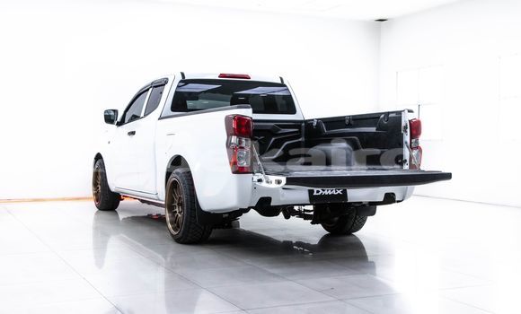 Buy Used Isuzu D-Max White Car in Bangkok in Bangkok Buy Used Isuzu D-Max White Car in Bangkok in Bangkok