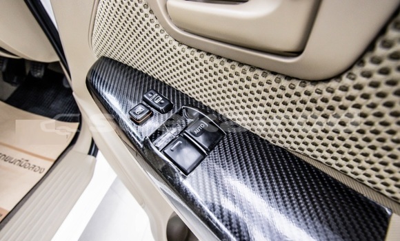 Buy Used Toyota Hiluxe VIGO White Car in Bangkok in Bangkok Buy Used Toyota Hiluxe VIGO White Car in Bangkok in Bangkok