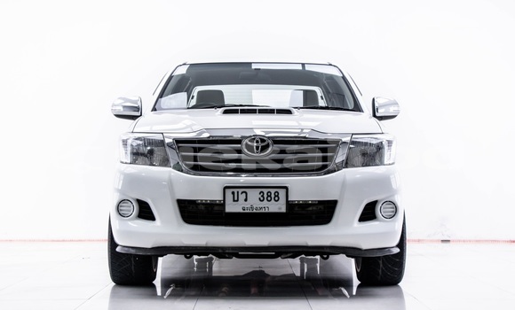 Buy Used Toyota Hiluxe VIGO White Car in Bangkok in Bangkok Buy Used Toyota Hiluxe VIGO White Car in Bangkok in Bangkok