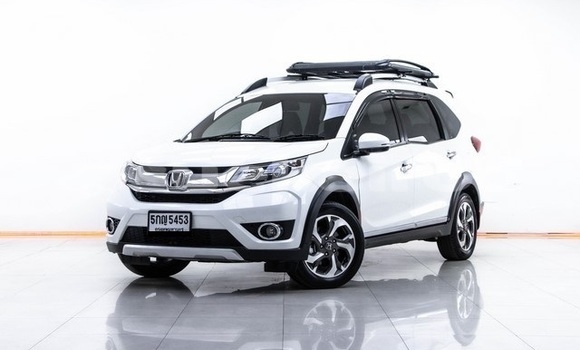 Buy Used Honda BR-V White Car in Bangkok in Bangkok
