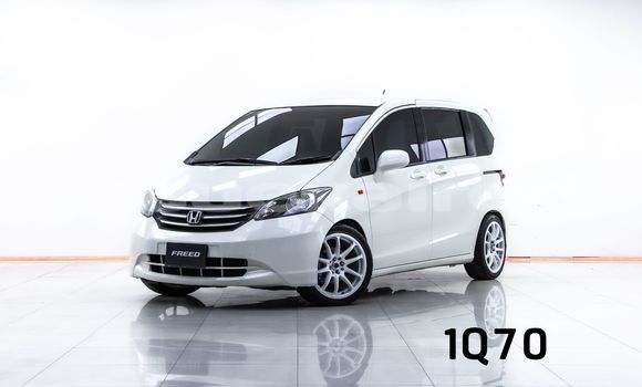 Buy Used Honda Freed White Car in Bangkok in Bangkok Buy Used Honda Freed White Car in Bangkok in Bangkok