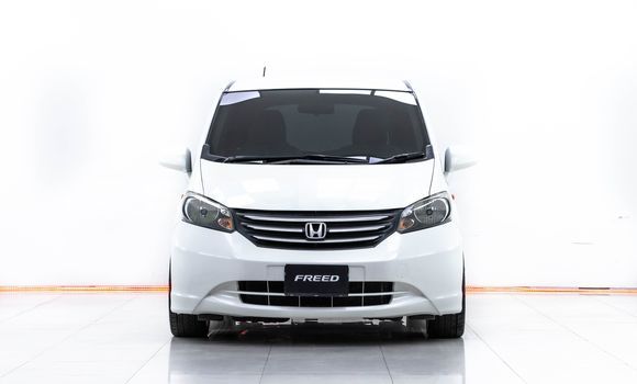 Buy Used Honda Freed White Car in Bangkok in Bangkok Buy Used Honda Freed White Car in Bangkok in Bangkok
