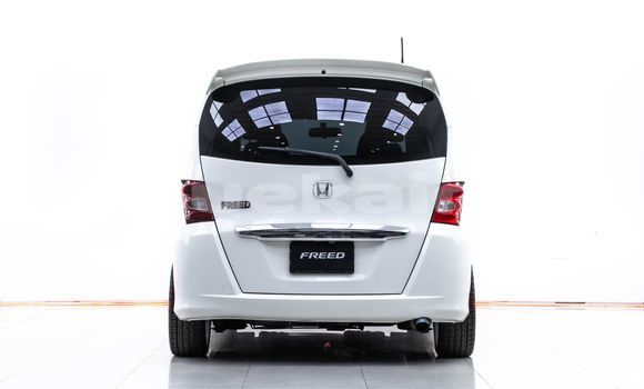 Buy Used Honda Freed White Car in Bangkok in Bangkok Buy Used Honda Freed White Car in Bangkok in Bangkok