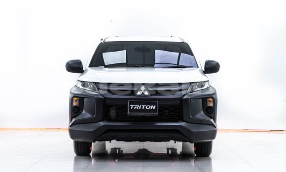 Buy Used Mitsubishi Triton White Car in Bangkok in Bangkok Buy Used Mitsubishi Triton White Car in Bangkok in Bangkok