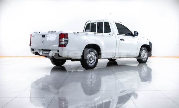 Buy Used Mitsubishi Triton White Car in Bangkok in Bangkok Buy Used Mitsubishi Triton White Car in Bangkok in Bangkok