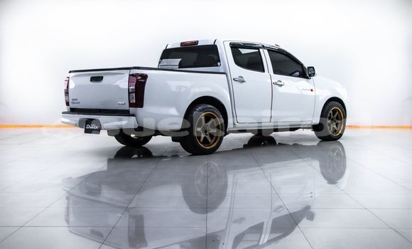 Buy Used Isuzu D-Max White Car in Bangkok in Bangkok Buy Used Isuzu D-Max White Car in Bangkok in Bangkok