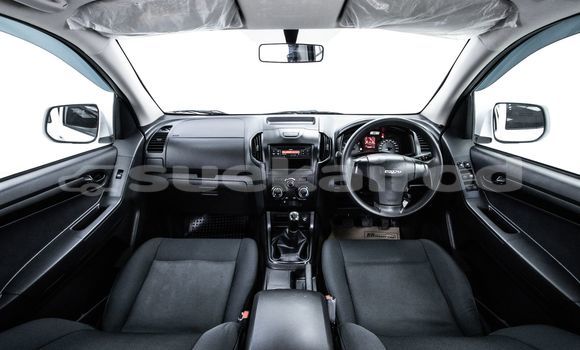 Buy Used Isuzu D-Max White Car in Bangkok in Bangkok Buy Used Isuzu D-Max White Car in Bangkok in Bangkok