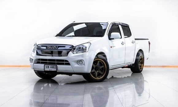 Buy Used Isuzu D-Max White Car in Bangkok in Bangkok Buy Used Isuzu D-Max White Car in Bangkok in Bangkok