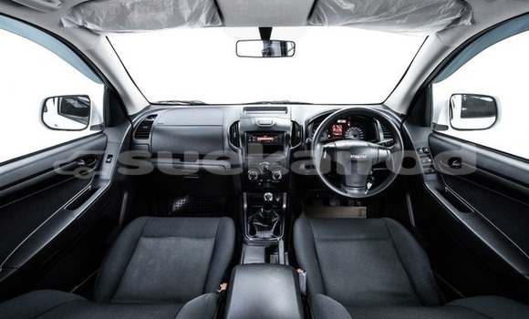 Buy Used Isuzu D-Max White Car in Bangkok in Bangkok Buy Used Isuzu D-Max White Car in Bangkok in Bangkok