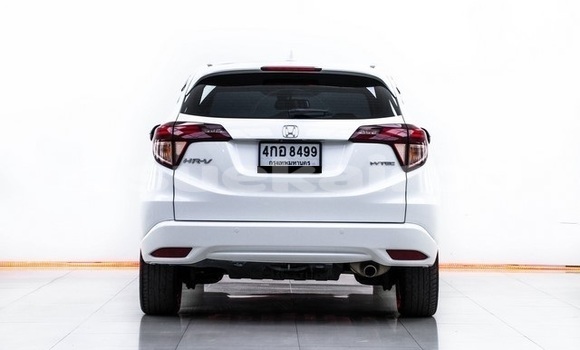 ซื้อ รถมือสอง Honda HR–V ขาว รถยนต์ ใน %{เมือง} ใน กรุงเทพมหานคร ซื้อ รถมือสอง Honda HR–V ขาว รถยนต์ ใน %{เมือง} ใน กรุงเทพมหานคร