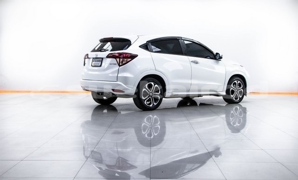 ซื้อ รถมือสอง Honda HR–V ขาว รถยนต์ ใน %{เมือง} ใน กรุงเทพมหานคร ซื้อ รถมือสอง Honda HR–V ขาว รถยนต์ ใน %{เมือง} ใน กรุงเทพมหานคร