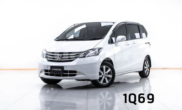 Buy Used Honda Freed White Car in Bangkok in Bangkok Buy Used Honda Freed White Car in Bangkok in Bangkok