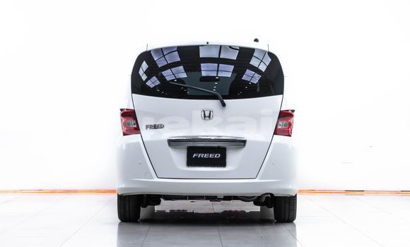 Buy Used Honda Freed White Car in Bangkok in Bangkok Buy Used Honda Freed White Car in Bangkok in Bangkok