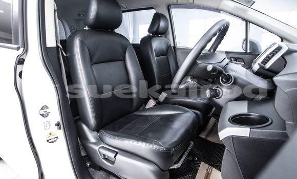 Buy Used Honda Freed White Car in Bangkok in Bangkok Buy Used Honda Freed White Car in Bangkok in Bangkok