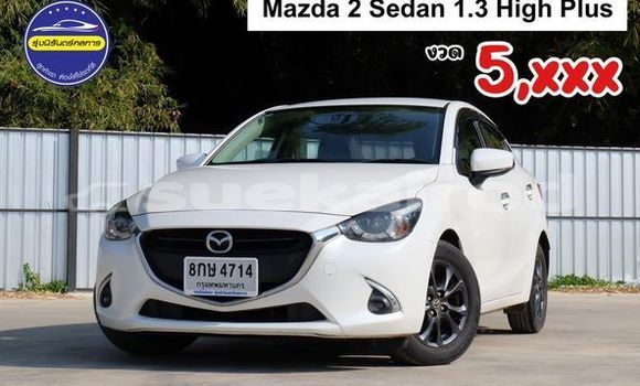 ซื้อ รถมือสอง Mazda Mazda 2 ขาว รถยนต์ ใน %{เมือง} ใน กรุงเทพมหานคร
