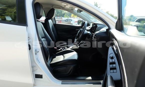 ซื้อ รถมือสอง Mazda Mazda 2 ขาว รถยนต์ ใน %{เมือง} ใน กรุงเทพมหานคร ซื้อ รถมือสอง Mazda Mazda 2 ขาว รถยนต์ ใน %{เมือง} ใน กรุงเทพมหานคร