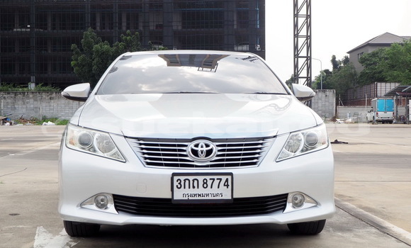 Buy Used Toyota Camry Silver Car in Bangkok in Bangkok