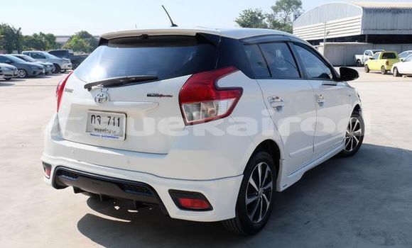 ซื้อ รถมือสอง Toyota Yaris ขาว รถยนต์ ใน %{เมือง} ใน กรุงเทพมหานคร ซื้อ รถมือสอง Toyota Yaris ขาว รถยนต์ ใน %{เมือง} ใน กรุงเทพมหานคร