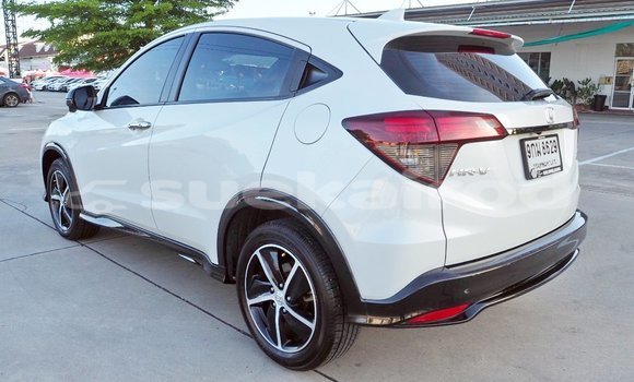 ซื้อ รถมือสอง Honda HR-V ขาว รถยนต์ ใน %{เมือง} ใน กรุงเทพมหานคร ซื้อ รถมือสอง Honda HR-V ขาว รถยนต์ ใน %{เมือง} ใน กรุงเทพมหานคร