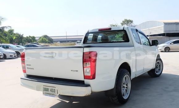 Buy Used Isuzu D-Max White Car in Bangkok in Bangkok Buy Used Isuzu D-Max White Car in Bangkok in Bangkok