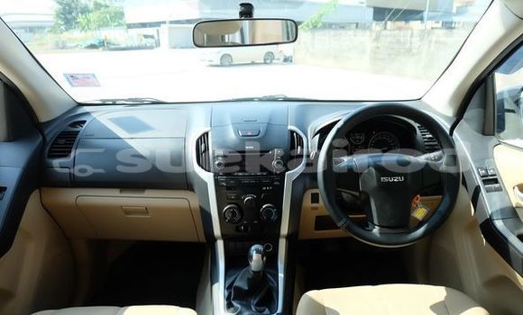 Buy Used Isuzu D-Max White Car in Bangkok in Bangkok Buy Used Isuzu D-Max White Car in Bangkok in Bangkok