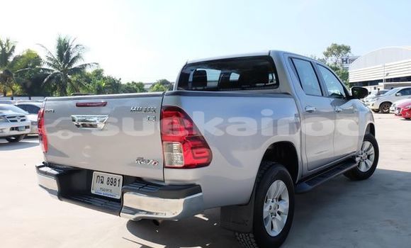 ซื้อ รถมือสอง Toyota Hiluxe Revo เงิน รถยนต์ ใน %{เมือง} ใน กรุงเทพมหานคร ซื้อ รถมือสอง Toyota Hiluxe Revo เงิน รถยนต์ ใน %{เมือง} ใน กรุงเทพมหานคร