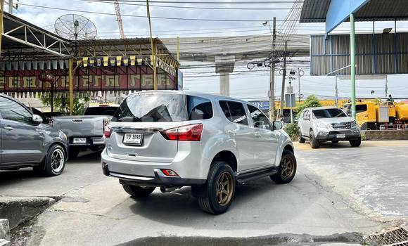 ซื้อ รถมือสอง Isuzu MU-X เงิน รถยนต์ ใน %{เมือง} ใน กรุงเทพมหานคร ซื้อ รถมือสอง Isuzu MU-X เงิน รถยนต์ ใน %{เมือง} ใน กรุงเทพมหานคร