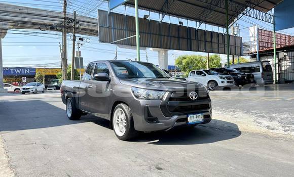 Buy Used Toyota Hiluxe Revo Black Car in Bangkok in Bangkok