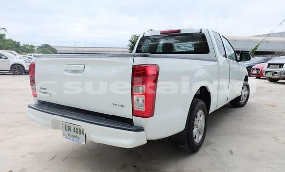 ซื้อ รถมือสอง Isuzu D-Max ขาว รถยนต์ ใน %{เมือง} ใน กรุงเทพมหานคร ซื้อ รถมือสอง Isuzu D-Max ขาว รถยนต์ ใน %{เมือง} ใน กรุงเทพมหานคร