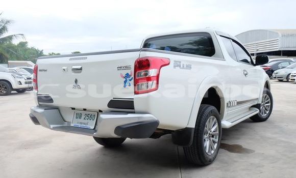 Buy Used Mitsubishi Triton White Car in Bangkok in Bangkok Buy Used Mitsubishi Triton White Car in Bangkok in Bangkok