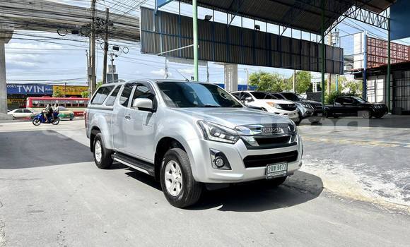 Buy Used Isuzu D-Max Silver Car in Bangkok in Bangkok