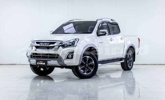 ซื้อ รถมือสอง Isuzu D-Max ขาว รถยนต์ ใน %{เมือง} ใน กรุงเทพมหานคร