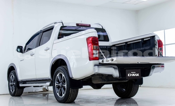 ซื้อ รถมือสอง Isuzu D-Max ขาว รถยนต์ ใน %{เมือง} ใน กรุงเทพมหานคร ซื้อ รถมือสอง Isuzu D-Max ขาว รถยนต์ ใน %{เมือง} ใน กรุงเทพมหานคร