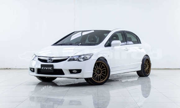 ซื้อ รถมือสอง Honda Civic ขาว รถยนต์ ใน %{เมือง} ใน กรุงเทพมหานคร