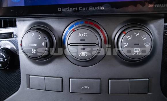 Buy Used Hyundai H1 White Car in Bangkok in Bangkok Buy Used Hyundai H1 White Car in Bangkok in Bangkok