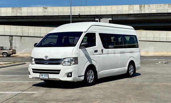 Buy Used Toyota Commuter White Car in Bangkok in Bangkok