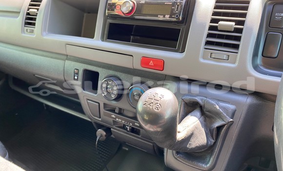 ซื้อ รถมือสอง Toyota Commuter ขาว รถยนต์ ใน %{เมือง} ใน กรุงเทพมหานคร ซื้อ รถมือสอง Toyota Commuter ขาว รถยนต์ ใน %{เมือง} ใน กรุงเทพมหานคร