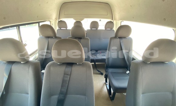 ซื้อ รถมือสอง Toyota Commuter ขาว รถยนต์ ใน %{เมือง} ใน กรุงเทพมหานคร ซื้อ รถมือสอง Toyota Commuter ขาว รถยนต์ ใน %{เมือง} ใน กรุงเทพมหานคร