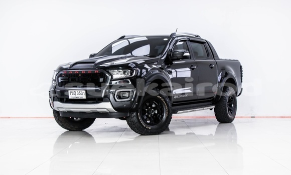 ซื้อ รถมือสอง Ford Ranger สีดำ รถยนต์ ใน %{เมือง} ใน กรุงเทพมหานคร