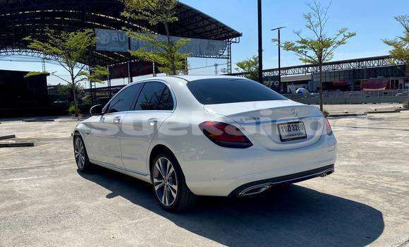 Buy Used Mercedes-Benz C-Classe White Car in Bangkok in Bangkok Buy Used Mercedes-Benz C-Classe White Car in Bangkok in Bangkok