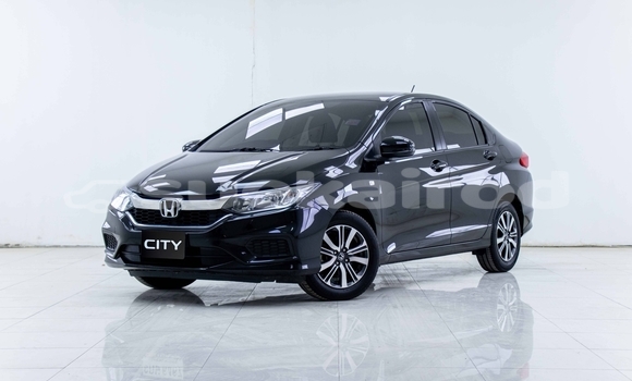 ซื้อ รถมือสอง Honda City สีดำ รถยนต์ ใน %{เมือง} ใน กรุงเทพมหานคร