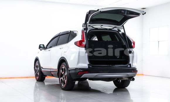 Buy Used Honda CR-V White Car in Bangkok in Bangkok Buy Used Honda CR-V White Car in Bangkok in Bangkok