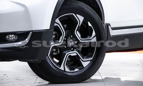 Buy Used Honda CR-V White Car in Bangkok in Bangkok Buy Used Honda CR-V White Car in Bangkok in Bangkok